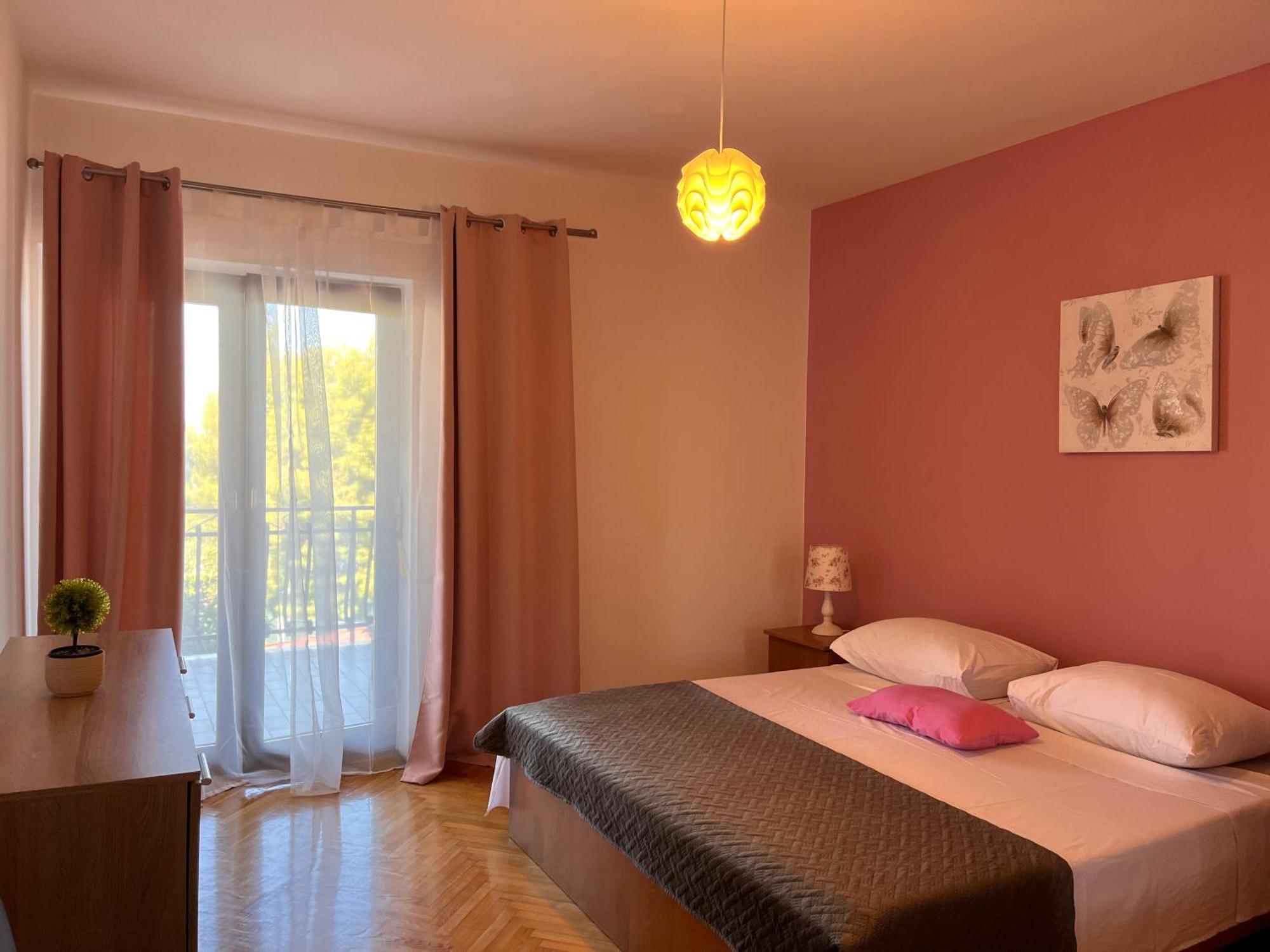 Apartments Villa Mirella 20 M From The Sea - Free Parking Trogir Exterior photo